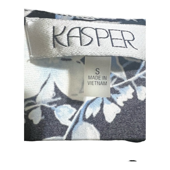 Kasper black shell top. Floral pattern with blue and gray. - Picture 3 of 6